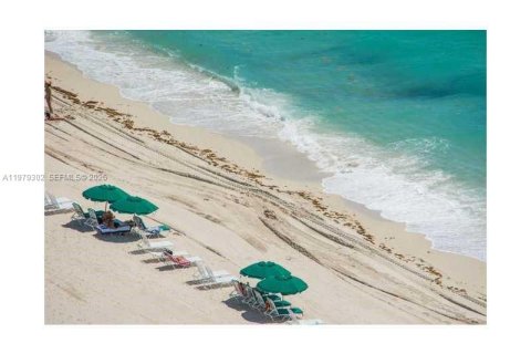 Copropriété à louer à Sunny Isles Beach, Floride: 2 chambres, 152.08 m2 № 2046030 - photo 2