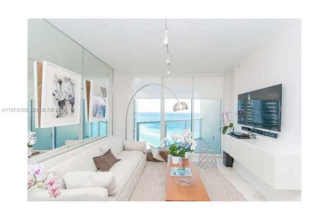 Copropriété à louer à Sunny Isles Beach, Floride: 2 chambres, 152.08 m2 № 2046030 - photo 19