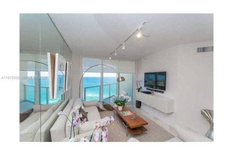 Copropriété à louer à Sunny Isles Beach, Floride: 2 chambres, 152.08 m2 № 2046030 - photo 18