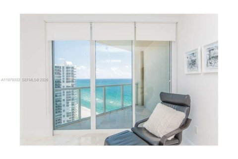 Copropriété à louer à Sunny Isles Beach, Floride: 2 chambres, 152.08 m2 № 2046030 - photo 23