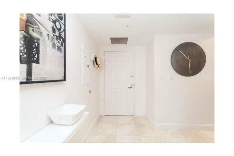 Copropriété à louer à Sunny Isles Beach, Floride: 2 chambres, 152.08 m2 № 2046030 - photo 8