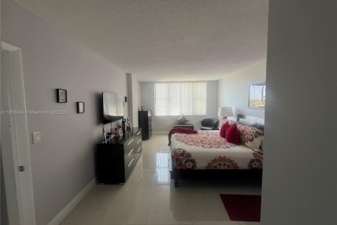 Condominio en venta en Hollywood, Florida, 2 dormitorios, 119.29 m2 № 1758975 - foto 13