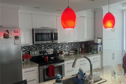 Condominio en venta en Hollywood, Florida, 2 dormitorios, 119.29 m2 № 1758975 - foto 6