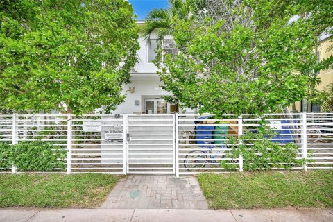 Condominio en venta en Miami Beach, Florida, 1 dormitorio, 48.22 m2 № 2154396 - foto 18