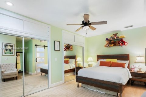 Снять в аренду виллу или дом в Майами, Флорида 4 спальни, 134.99м2, № 1991956 - фото 10