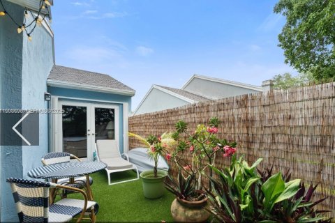 Снять в аренду виллу или дом в Майами, Флорида 4 спальни, 134.99м2, № 1991956 - фото 18