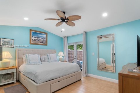 Снять в аренду виллу или дом в Майами, Флорида 4 спальни, 134.99м2, № 1991956 - фото 7