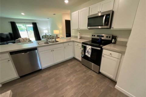 Villa ou maison à vendre à Port Charlotte, Floride: 3 chambres, 144.18 m2 № 2299778 - photo 22