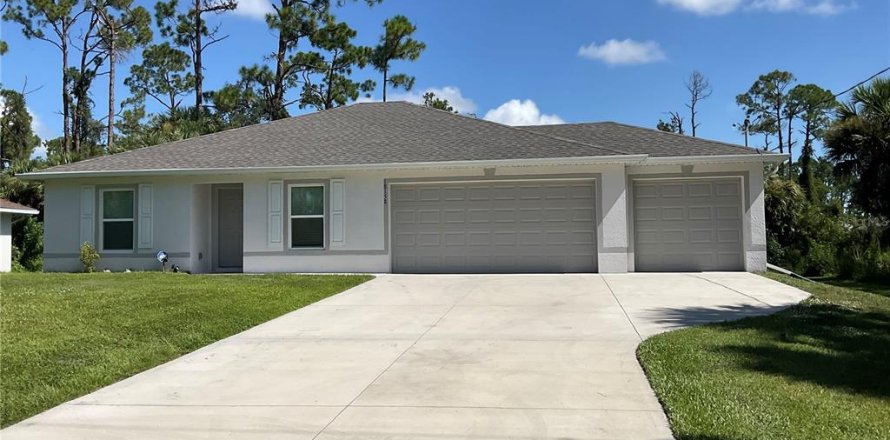 Villa ou maison à Port Charlotte, Floride 3 chambres, 144.18 m2 № 2299778
