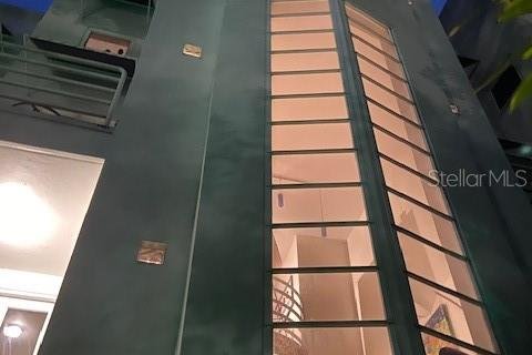 Condominio en venta en Tampa, Florida, 3 dormitorios, 215.53 m2 № 2227397 - foto 4