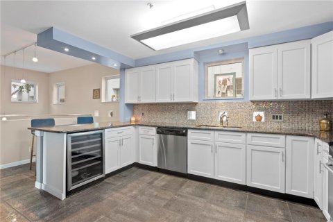 Condominio en venta en Tampa, Florida, 3 dormitorios, 215.53 m2 № 2227397 - foto 17