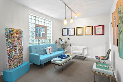 Condominio en venta en Tampa, Florida, 3 dormitorios, 215.53 m2 № 2227397 - foto 10