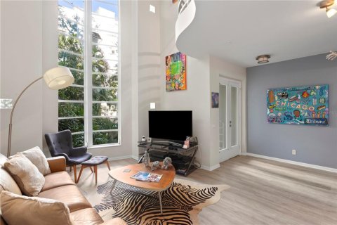 Condominio en venta en Tampa, Florida, 3 dormitorios, 215.53 m2 № 2227397 - foto 12