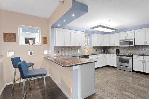 Condominio en venta en Tampa, Florida, 3 dormitorios, 215.53 m2 № 2227397 - foto 16