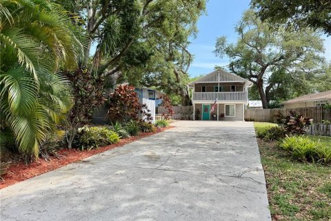 Appartement à louer à Saint Petersburg, Floride: 2 chambres, 75.81 m2 № 2114161 - photo 2