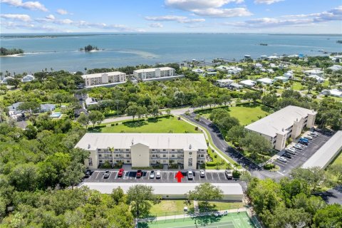 Condo in Sebastian, Florida, 3 bedrooms  № 2306313
