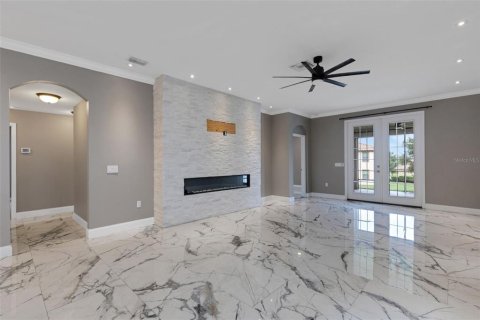 House in Lakeland, Florida 4 bedrooms, 284.93 sq.m. № 1919220 - photo 16