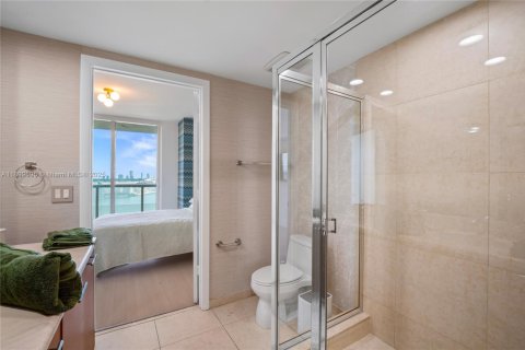 Condo in Miami, Florida, 2 bedrooms  № 1952610 - photo 21