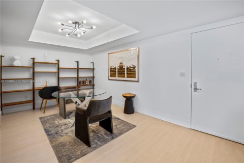 Condo in Miami, Florida, 2 bedrooms  № 1952610 - photo 4
