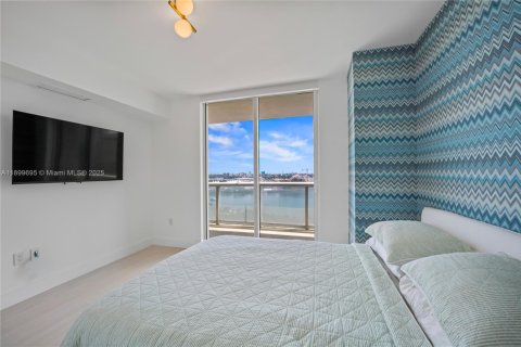 Condo in Miami, Florida, 2 bedrooms  № 1952610 - photo 18