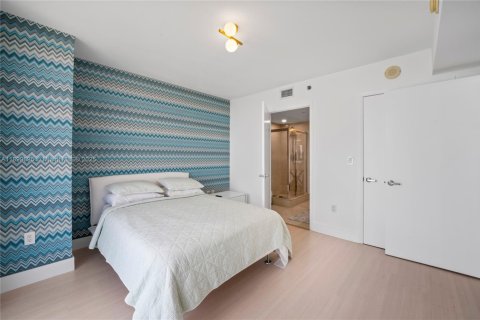 Condo in Miami, Florida, 2 bedrooms  № 1952610 - photo 19