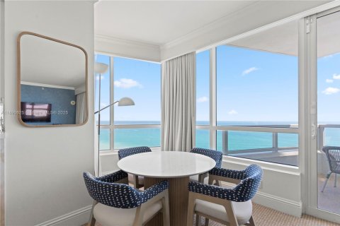 Copropriété à vendre à Miami Beach, Floride: 1 chambre, 91.04 m2 № 1946320 - photo 11