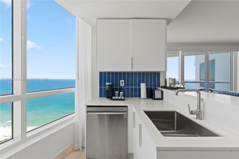 Copropriété à vendre à Miami Beach, Floride: 1 chambre, 91.04 m2 № 1946320 - photo 8