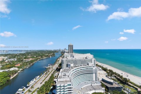 Copropriété à vendre à Miami Beach, Floride: 1 chambre, 91.04 m2 № 1946320 - photo 19