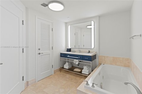 Copropriété à vendre à Miami Beach, Floride: 1 chambre, 91.04 m2 № 1946320 - photo 23