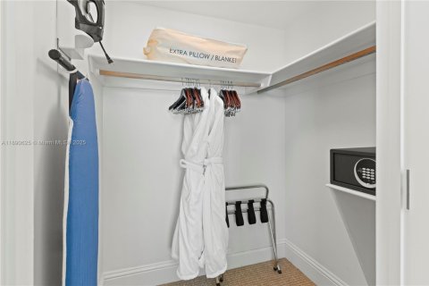 Copropriété à vendre à Miami Beach, Floride: 1 chambre, 91.04 m2 № 1946320 - photo 27