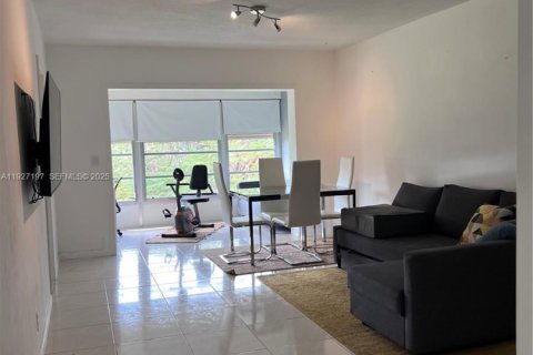 Купить кондоминиум в Бока-Ратон, Флорида 2 спальни, 77.2м2, № 1988361 - фото 6