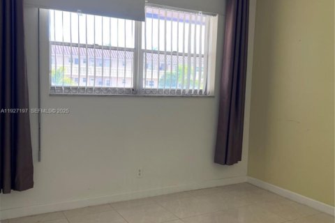 Купить кондоминиум в Бока-Ратон, Флорида 2 спальни, 77.2м2, № 1988361 - фото 17