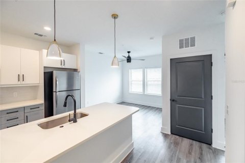 Снять в аренду квартиру в Сарасота, Флорида 2 комнаты, 56.11м2, № 1559018 - фото 11