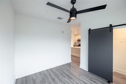 Снять в аренду квартиру в Сарасота, Флорида 2 комнаты, 56.11м2, № 1559018 - фото 20