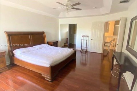 Touwnhouse à louer à Doral, Floride: 4 chambres, 196.58 m2 № 1991524 - photo 6