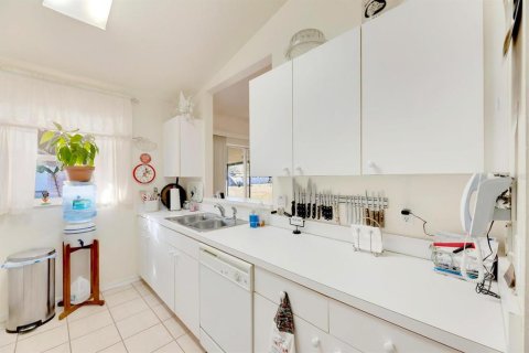 Купить виллу или дом в Плант-Сити, Флорида 7 комнат, 125.23м2, № 1530370 - фото 7