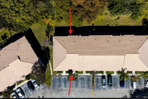 Touwnhouse à vendre à Coral Springs, Floride: 3 chambres, 118.91 m2 № 2041941 - photo 30