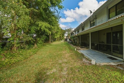 Touwnhouse à vendre à Coral Springs, Floride: 3 chambres, 118.91 m2 № 2041941 - photo 15