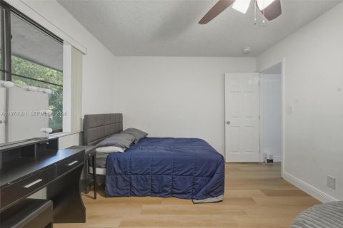 Touwnhouse à vendre à Coral Springs, Floride: 3 chambres, 118.91 m2 № 2041941 - photo 18