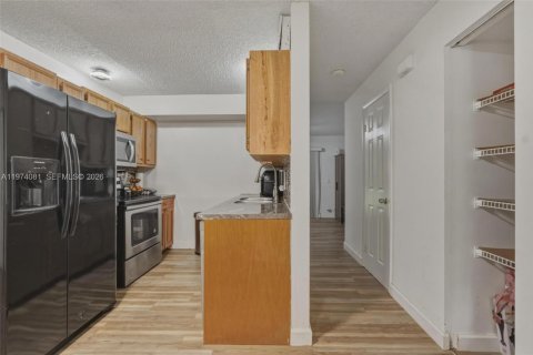 Touwnhouse à vendre à Coral Springs, Floride: 3 chambres, 118.91 m2 № 2041941 - photo 8