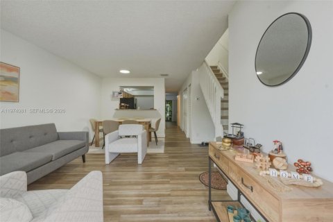 Touwnhouse à vendre à Coral Springs, Floride: 3 chambres, 118.91 m2 № 2041941 - photo 5