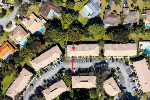 Touwnhouse à vendre à Coral Springs, Floride: 3 chambres, 118.91 m2 № 2041941 - photo 2