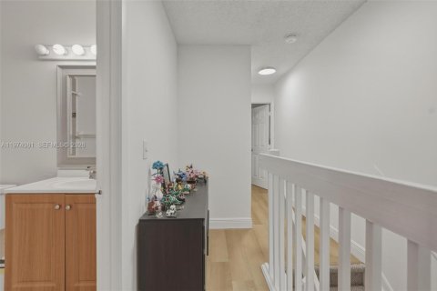 Touwnhouse à vendre à Coral Springs, Floride: 3 chambres, 118.91 m2 № 2041941 - photo 24