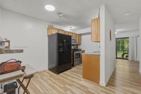 Touwnhouse à vendre à Coral Springs, Floride: 3 chambres, 118.91 m2 № 2041941 - photo 9