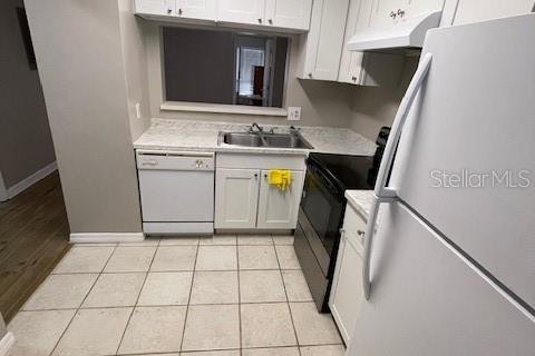 Condo in Orlando, Florida, 2 bedrooms  № 1747731 - photo 13