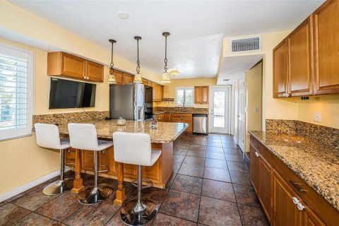 Townhouse in Treasure Island, Florida 2 bedrooms, 134.71 sq.m. № 2143508 - photo 22