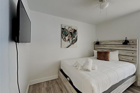 Casa en alquiler en Orlando, Florida, 4 dormitorios, 129.04 m2 № 1904524 - foto 7