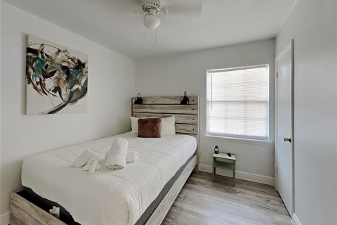 Casa en alquiler en Orlando, Florida, 4 dormitorios, 129.04 m2 № 1904524 - foto 8