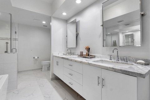 Copropriété à vendre à Fort Lauderdale, Floride: 3 chambres, 193.79 m2 № 2379954 - photo 20
