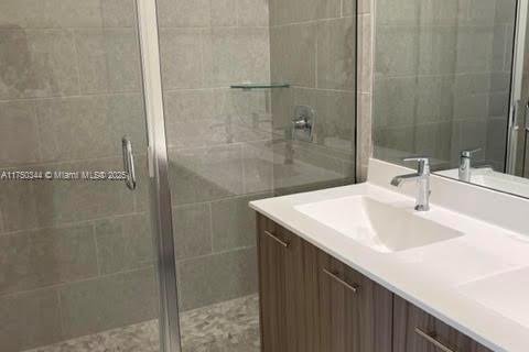 Townhouse in URBANA in Doral, Florida 3 bedrooms, 149.57 sq.m. № 2001552 - photo 7